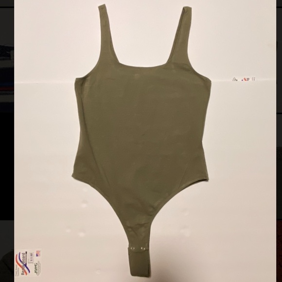 Garage Bodysuit - Picture 2 of 4